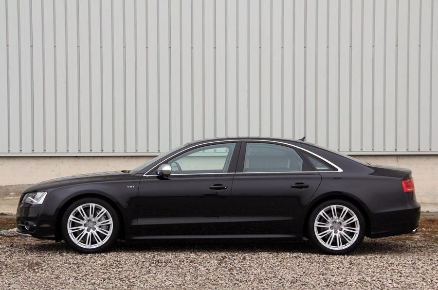  Audi S8 (D4) 2012 года  (WW) (фото 8 из 36)